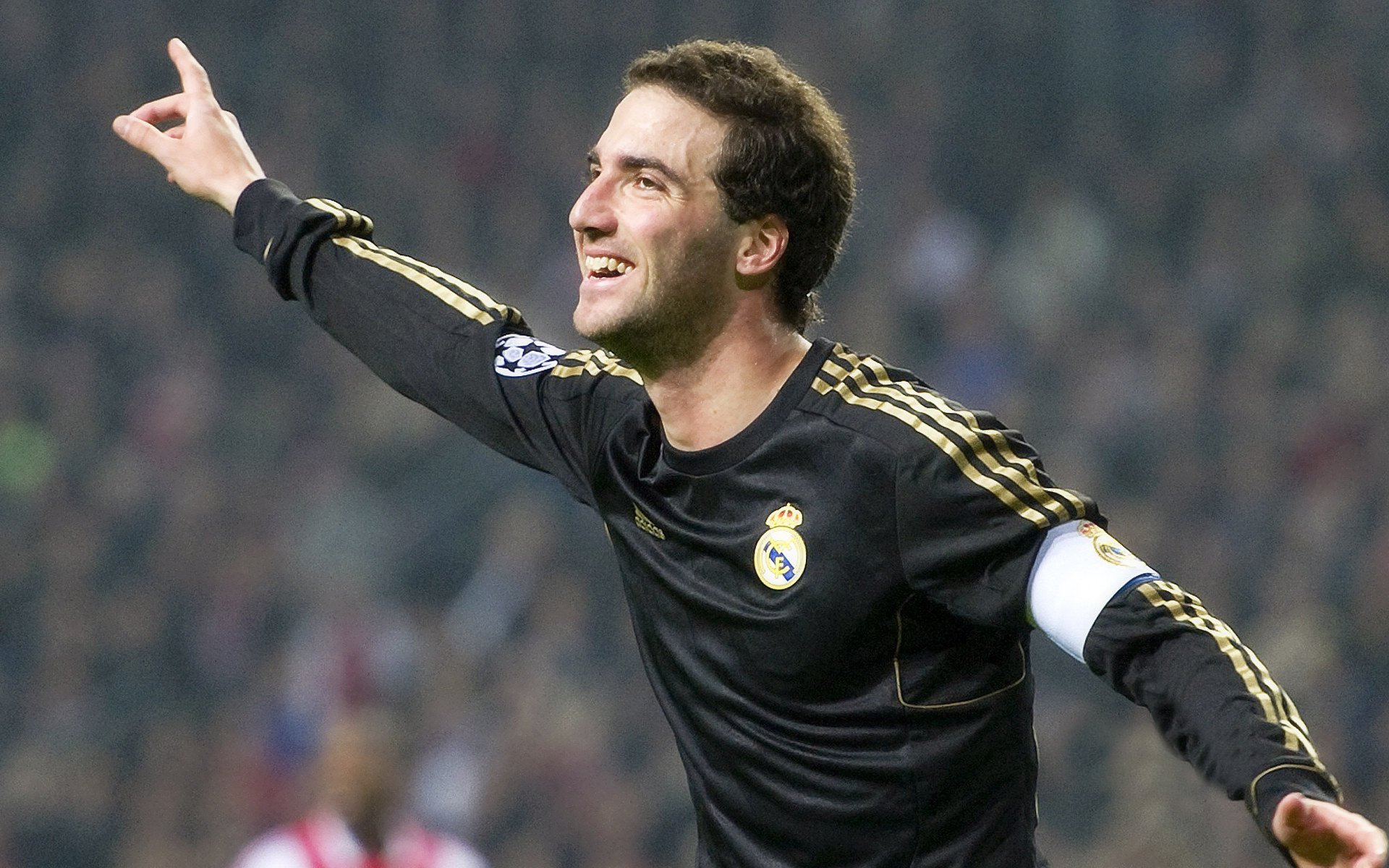 亚冠生死局!布里兰主场狂飙,上海海港“送命”还是逆袭?